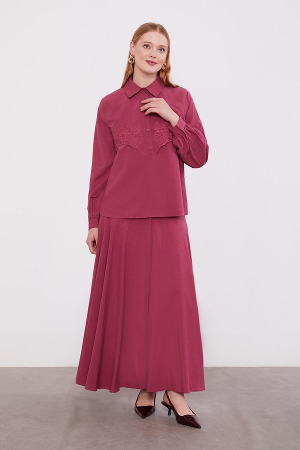 LevidorGül Kurusu Nakış Detaylı Cupra Etek Takım