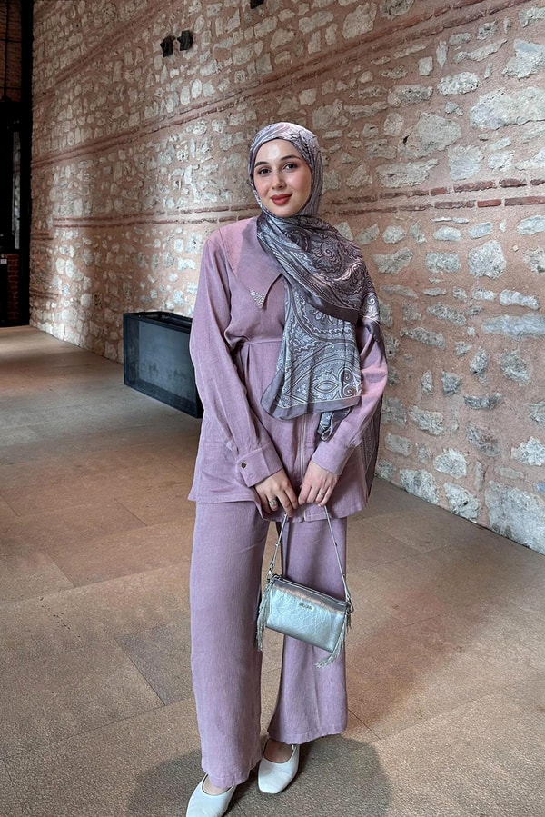 LevidorGül Yakası Taşlı Cupra İkili Takım