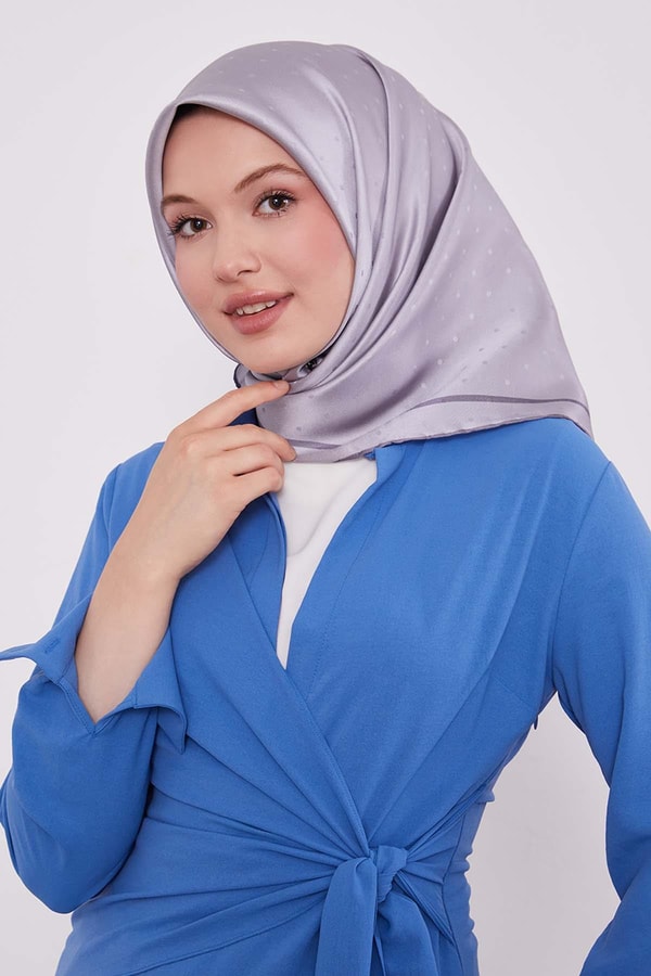 LevidorGümüş Benek Desen Monogram İpek Eşarp