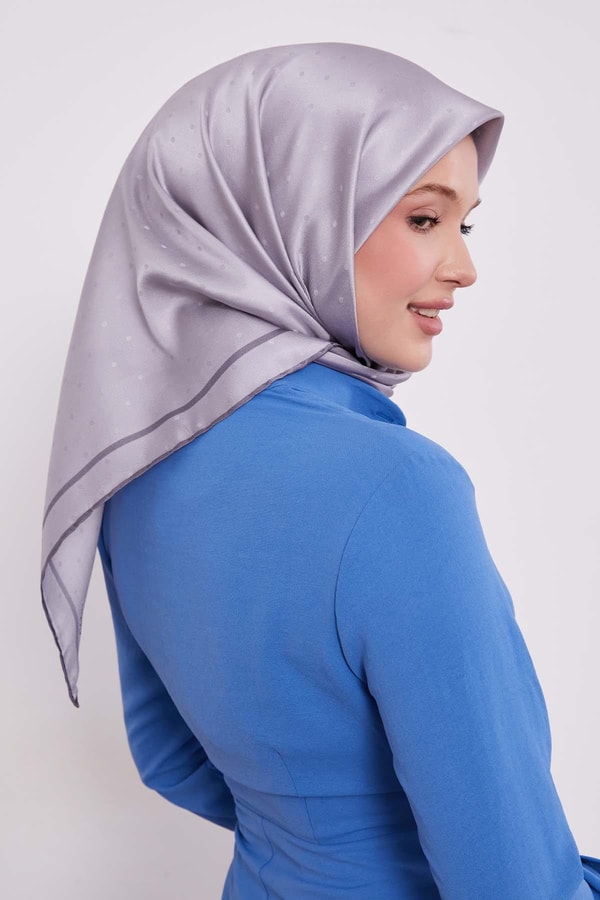 LevidorGümüş Benek Desen Monogram İpek Eşarp