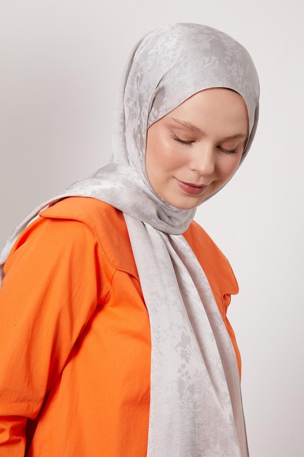 LevidorGümüş Çiçek Desen İtalyan Jakar Şal