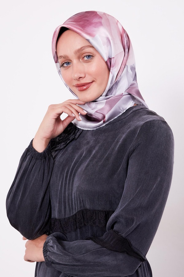 LevidorGümüş Soft Çiçek Desen Sura İpek Eşarp