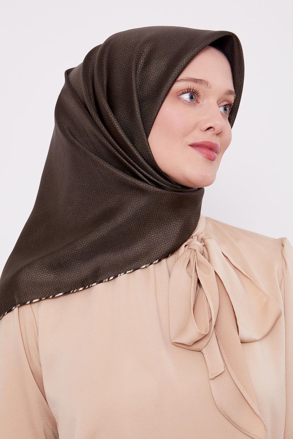 LevidorHaki Benekli Twill İpek Eşarp