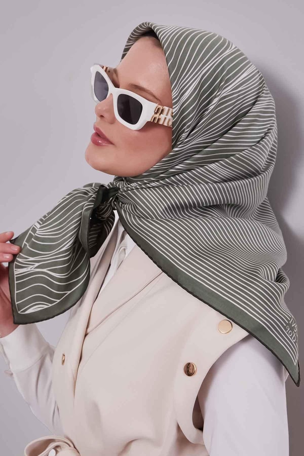 LevidorHaki Çizgi Desen Twill İpek Eşarp