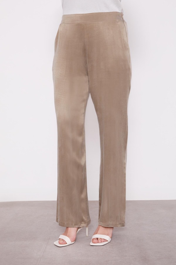 LevidorHaki Dik Yaka Düğme Detaylı Cupra İkili Takım