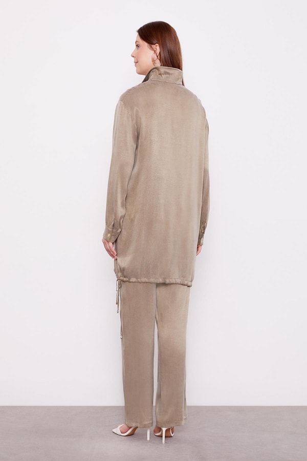 LevidorHaki Dik Yaka Düğme Detaylı Cupra İkili Takım