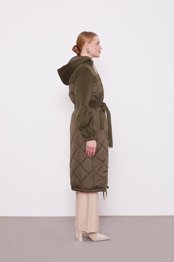 LevidorHaki Kapitone Kaşeli Kuşak Detay Mont