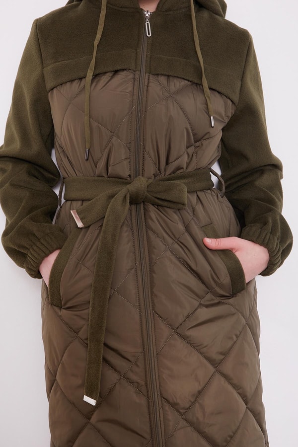 LevidorHaki Kapitone Kaşeli Kuşak Detay Mont