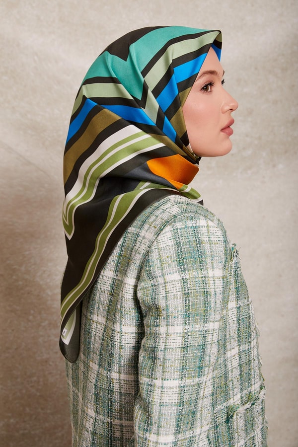 LevidorHaki Kare Desen Twill İpek Eşarp