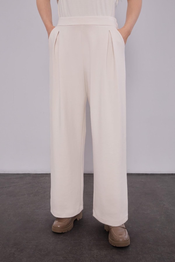 LevidorHaki Kendinden Desenli Yelekli Üçlü Takım