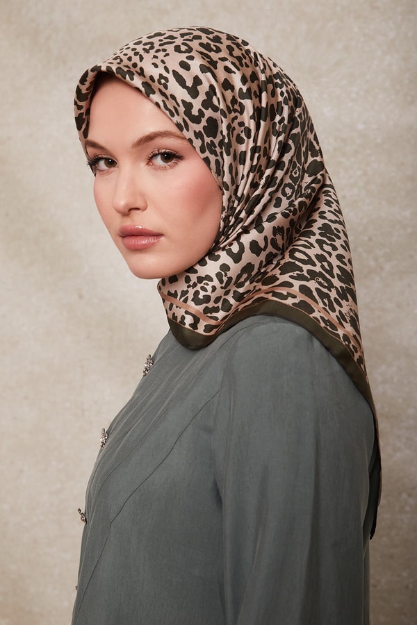 LevidorHaki Leopar Desen Twill İpek Eşarp