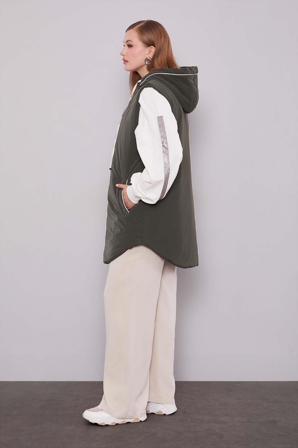 LevidorHaki Şapkalı Şişme Yelek