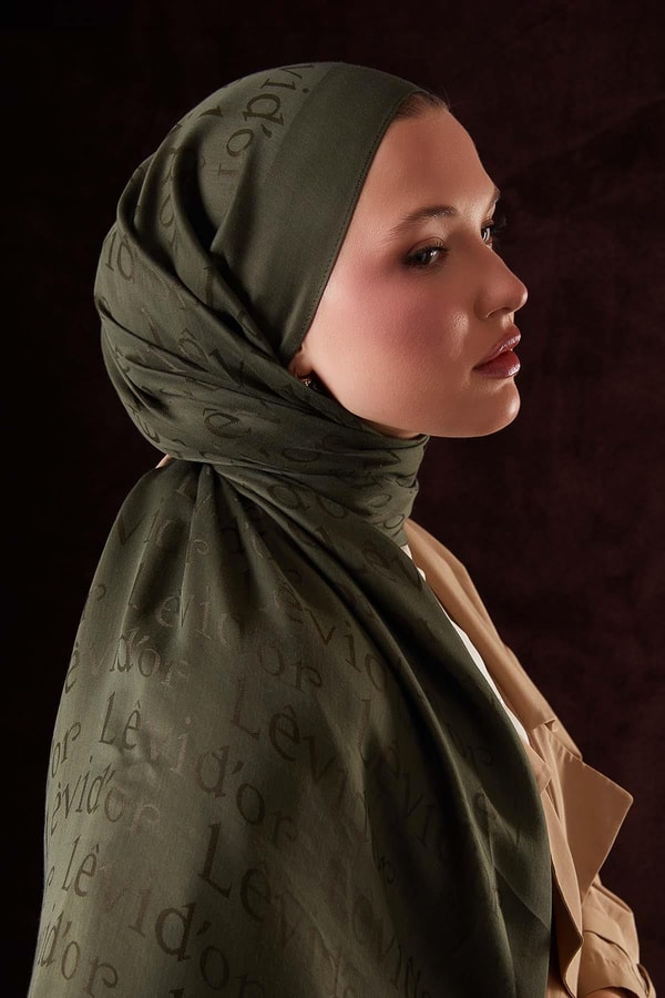 LevidorHaki Yazı Baskılı Naia Jakar Şal