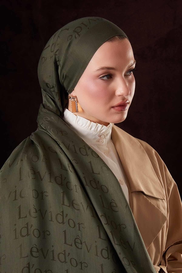 LevidorHaki Yazı Baskılı Naia Jakar Şal