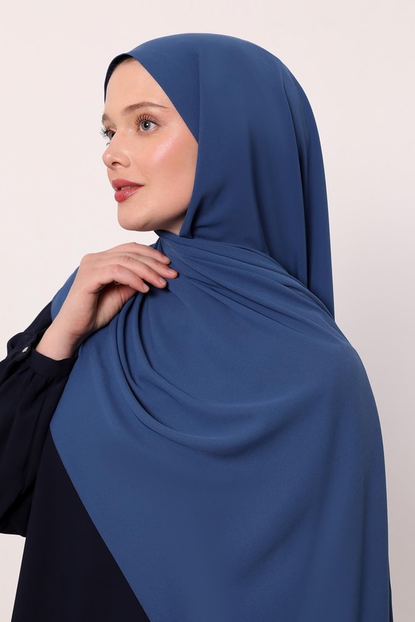 Levidorİndigo Düz Medine İpeği Şal