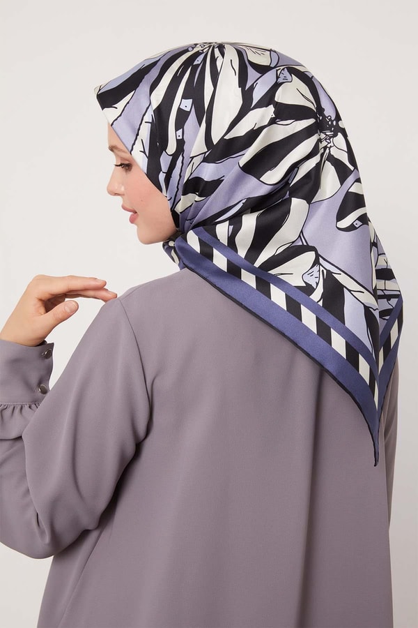 Levidorİndigo Zambak Desen Twill İpek Eşarp