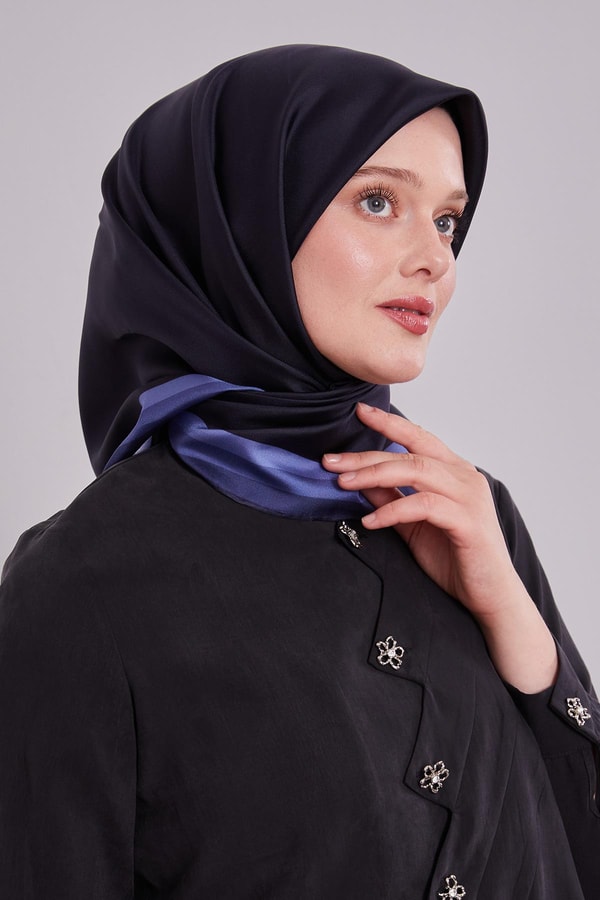 LevidorK.Lacivert Kenar Bordürlü Twill İpek Eşarp