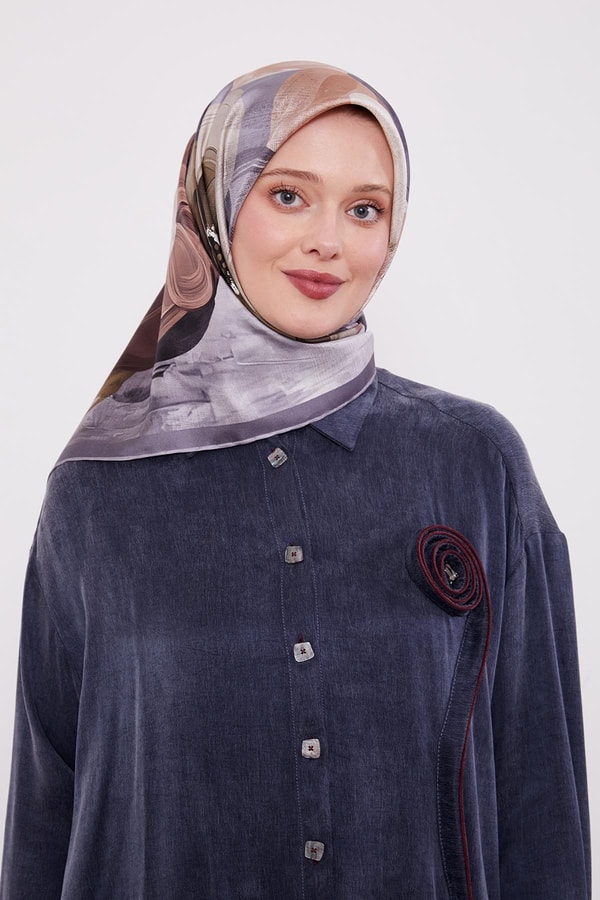 LevidorK.Gri Menekşe Desen Twill İpek Eşarp