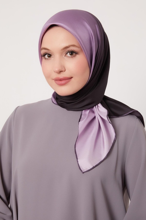 LevidorK.Mor Geçişli Twill İpek Eşarp
