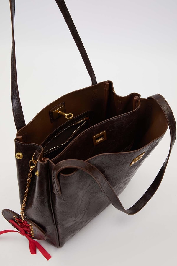 LevidorK.Bordo Örgü Aksesuar Detaylı Omuz Çantası