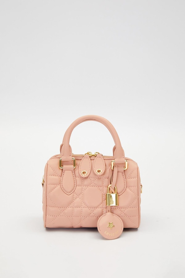 LevidorK.Pembe Kilit Aksesuar Detaylı El Çantası