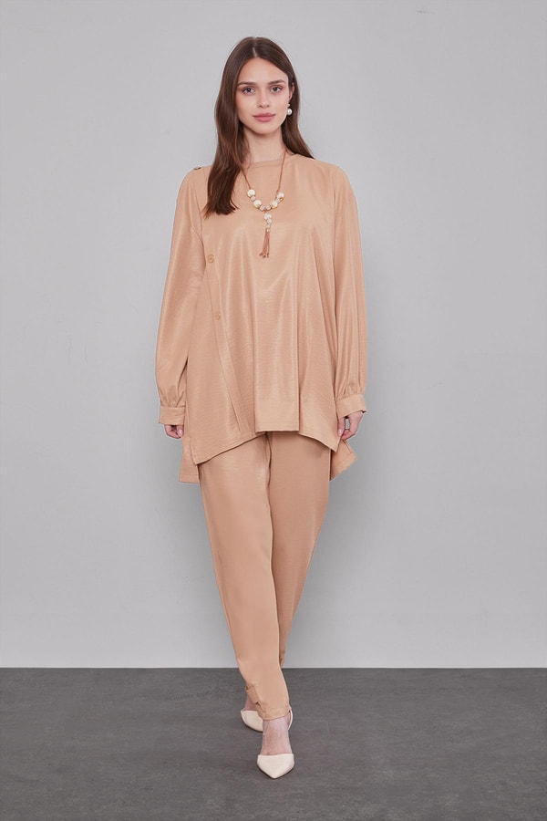 LevidorK.Bej Bisiklet Yaka Düğme Detaylı İkili Takım