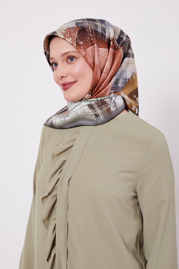 LevidorK.Yeşil Karışık Desen Twill İpek Eşarp