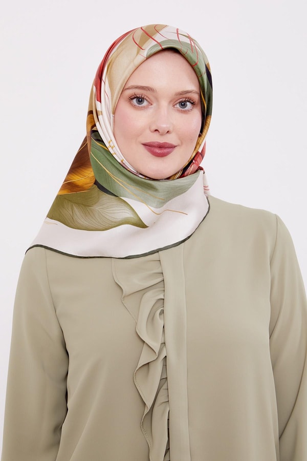 LevidorK.Yeşil İnce Yaprak Desen Twill İpek Eşarp