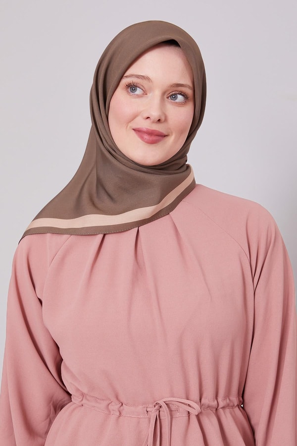 LevidorK.Taş Kenar Şerit Aura Eşarp