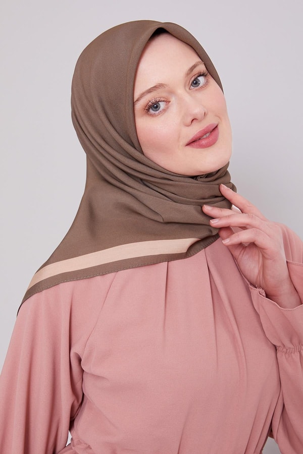 LevidorK.Taş Kenar Şerit Aura Eşarp