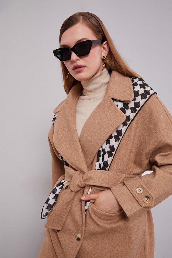 LevidorK.Bej Kruvaze Yaka Kaşe Kaban