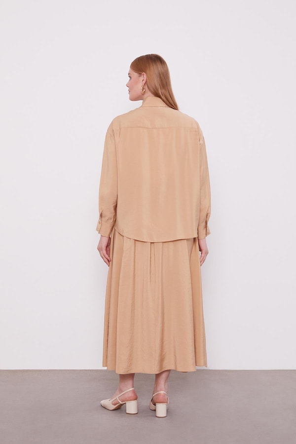 LevidorK.Bej Cep Boncuk Papatya Detaylı Etek Takım