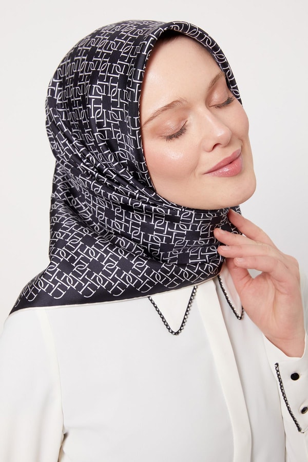 LevidorK.Lacivert Çizgili Sarmal Desen Twill İpek Eşarp