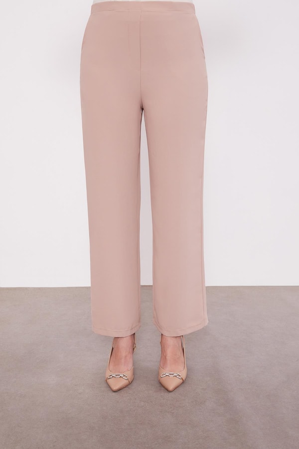 LevidorK.Bej Yakası İşlemeli İkili Takım