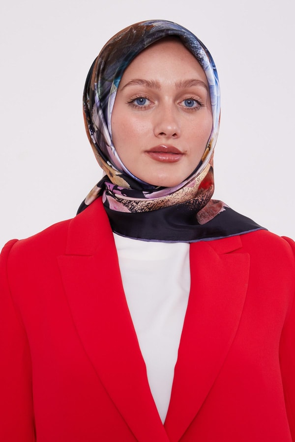 LevidorK.Lacivert Çiçek Desen Sura İpek Eşarp