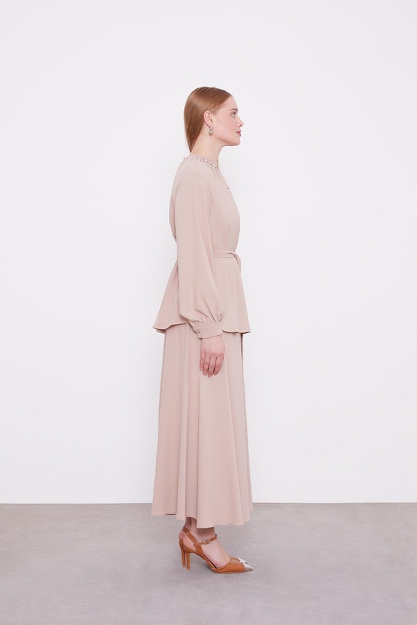 LevidorK.Bej İnci Yaka Detay Etek Takım