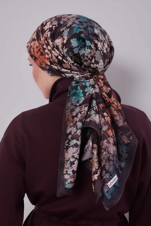 LevidorKahve Çiçekli Soyut Desen Twill İpek Eşarp