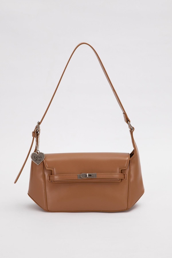 LevidorKahve Kalp Aksesuar Detaylı Omuz Çantası