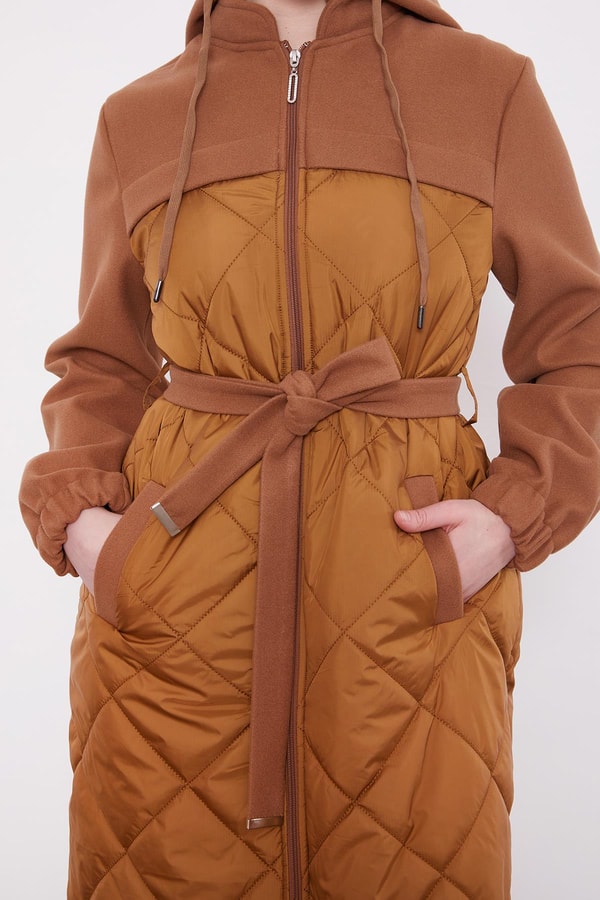 LevidorKahve Kapitone Kaşeli Kuşak Detay Mont