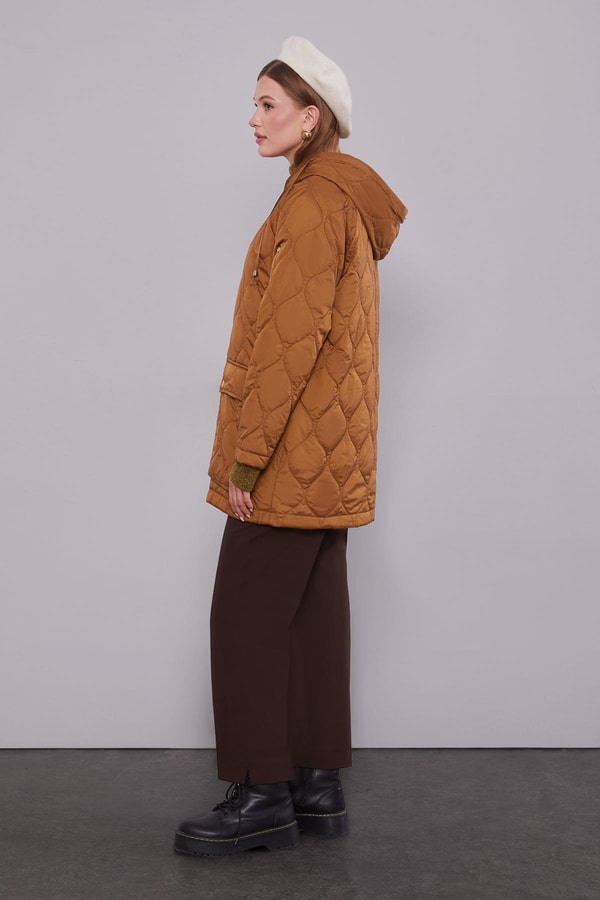 LevidorKahve Kapüşonlu Kapitone Kısa Mont