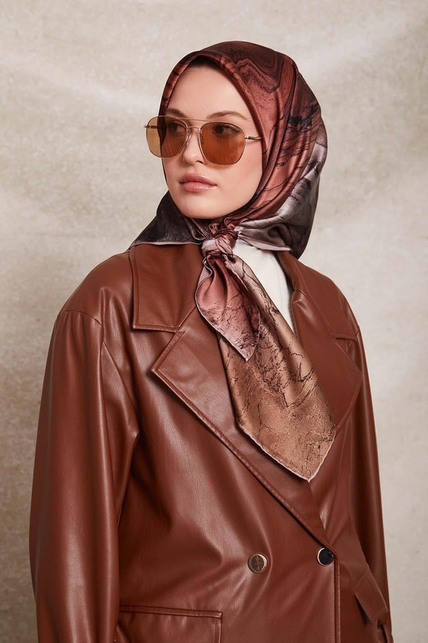 LevidorKahve Karmaşık Desen Twill İpek Eşarp