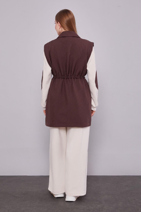 LevidorKahve Kendinden Desenli Yelekli Üçlü Takım