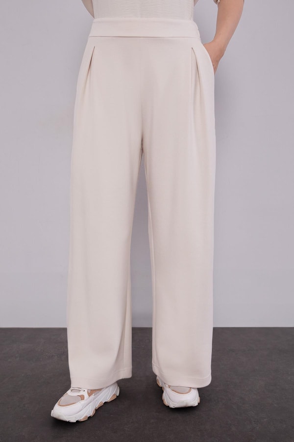 LevidorKahve Kendinden Desenli Yelekli Üçlü Takım