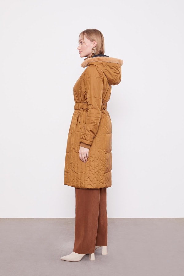 LevidorKahve Kürk Şapkalı Şişme Mont