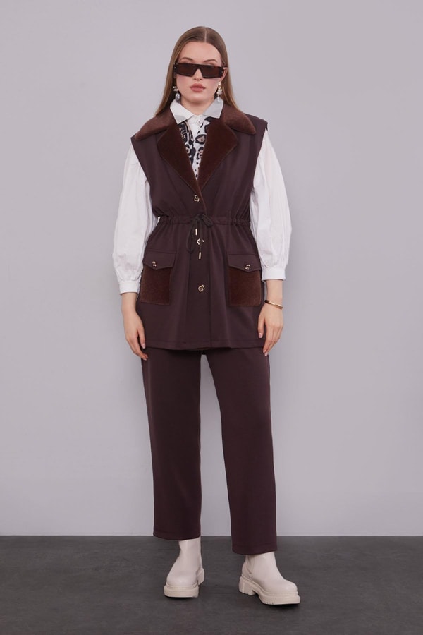 LevidorKahve Kürk Yaka Detaylı Yelek Takım