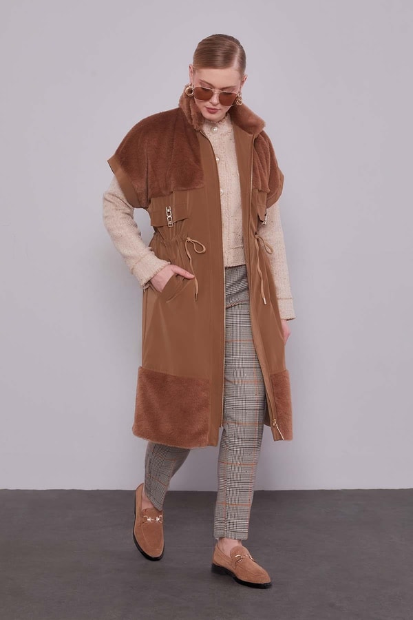 LevidorKahve Kürk Yakalı Yelek