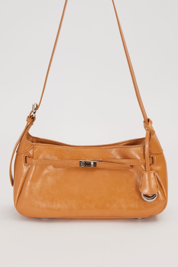 LevidorKahve Metal Kilit Kapamalı Omuz Çantası