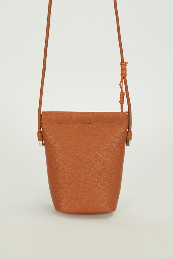 LevidorKahve Metal top Aksesuarlı Omuz Çantası