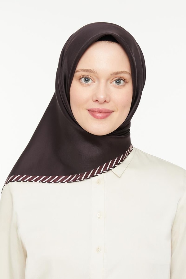 LevidorKahverengi Twill Saf İpek Eşarp