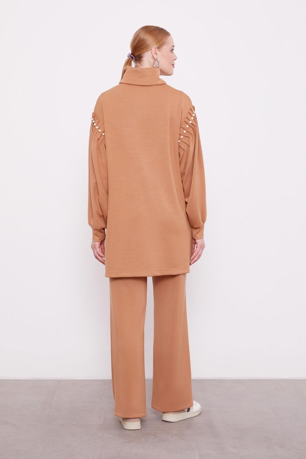 LevidorKaramel İnci Kol Detaylı Spor Takım